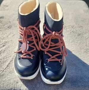 Fitflop Dark Blue Ankle Boots with Patterned Laces